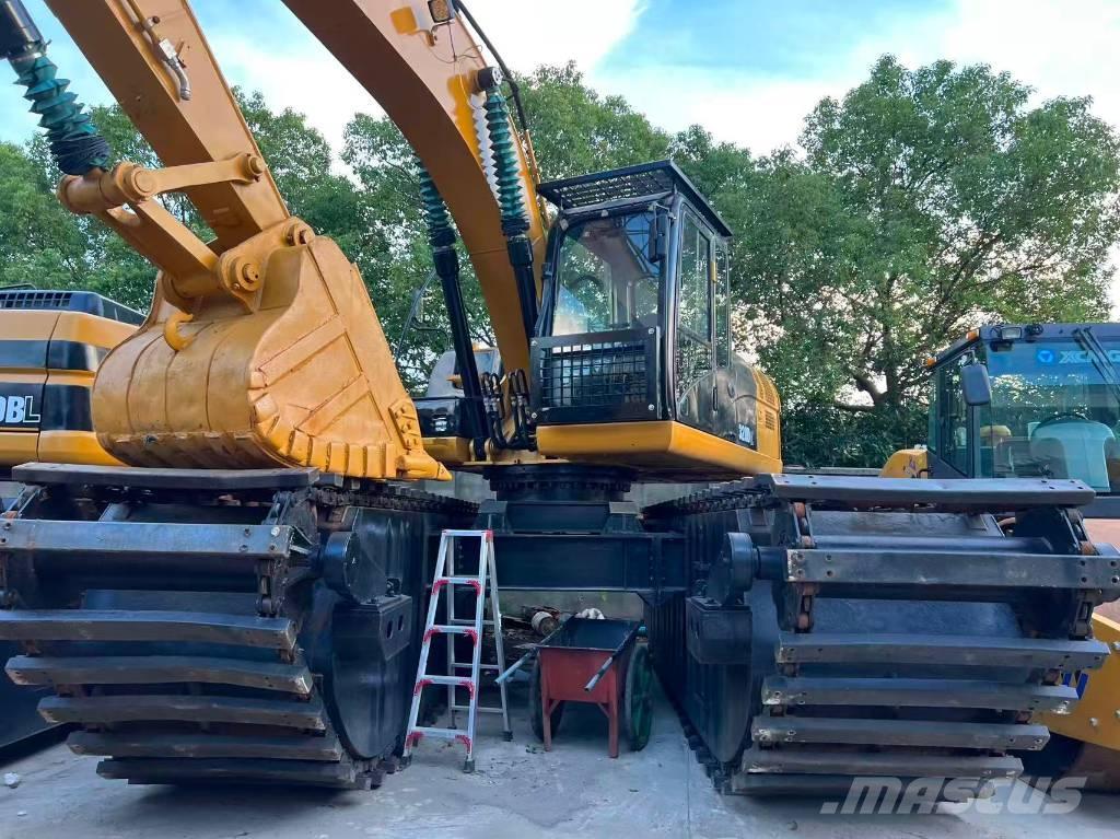 CAT 320D2 Amfibiegravemaskine