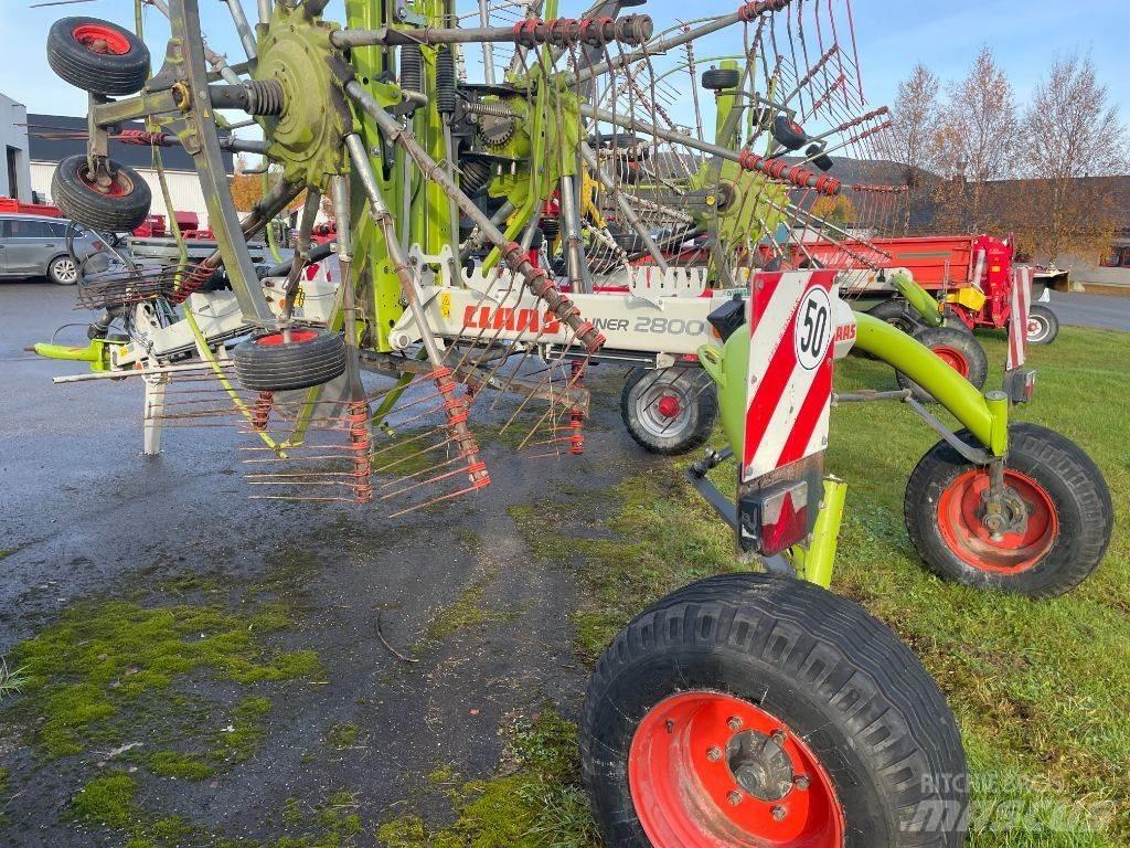 CLAAS Liner 2800 River og høvendere