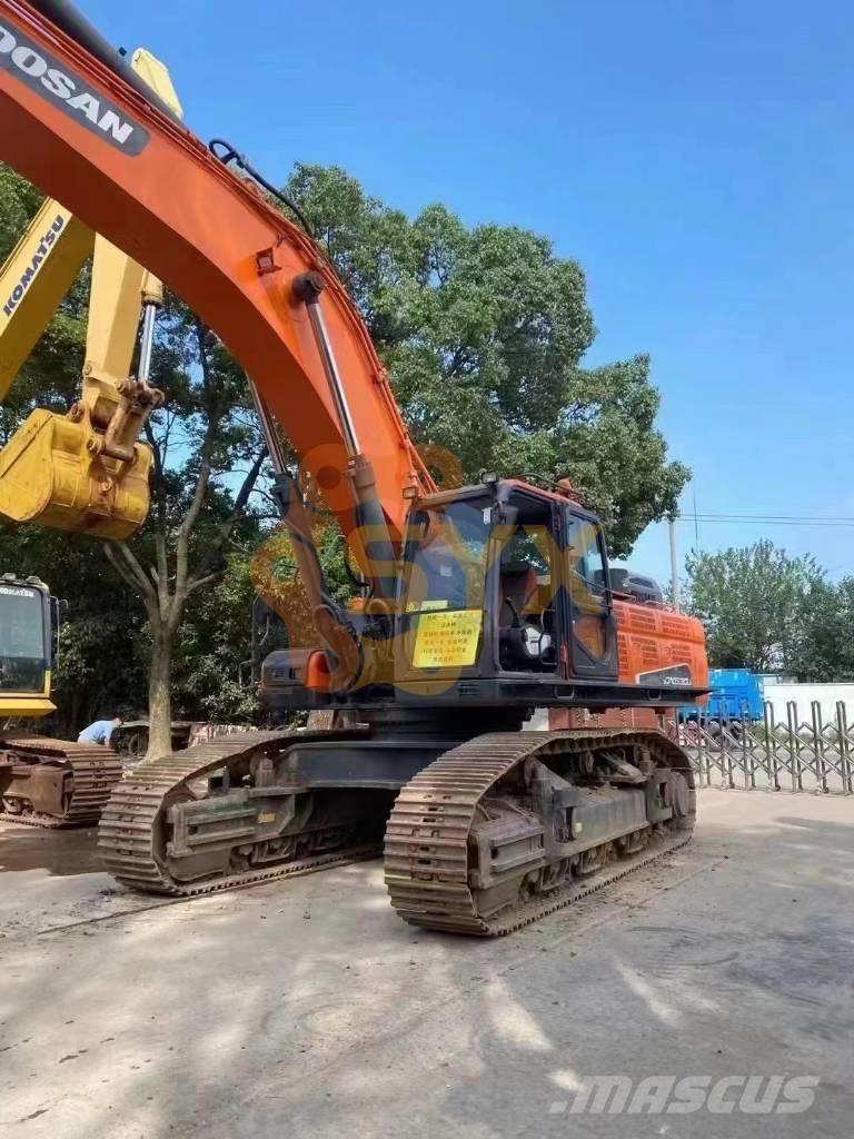 Doosan DX530 LC Gravemaskiner på larvebånd