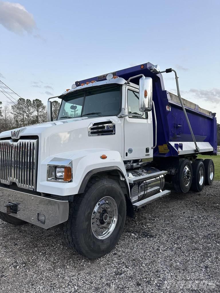 Western Star 4700 Lastbiler med tip