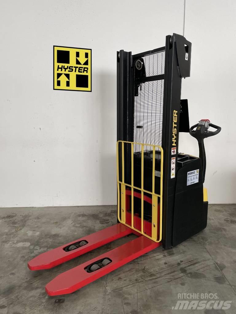Hyster S1.6 Gaffelstabler med gående fører