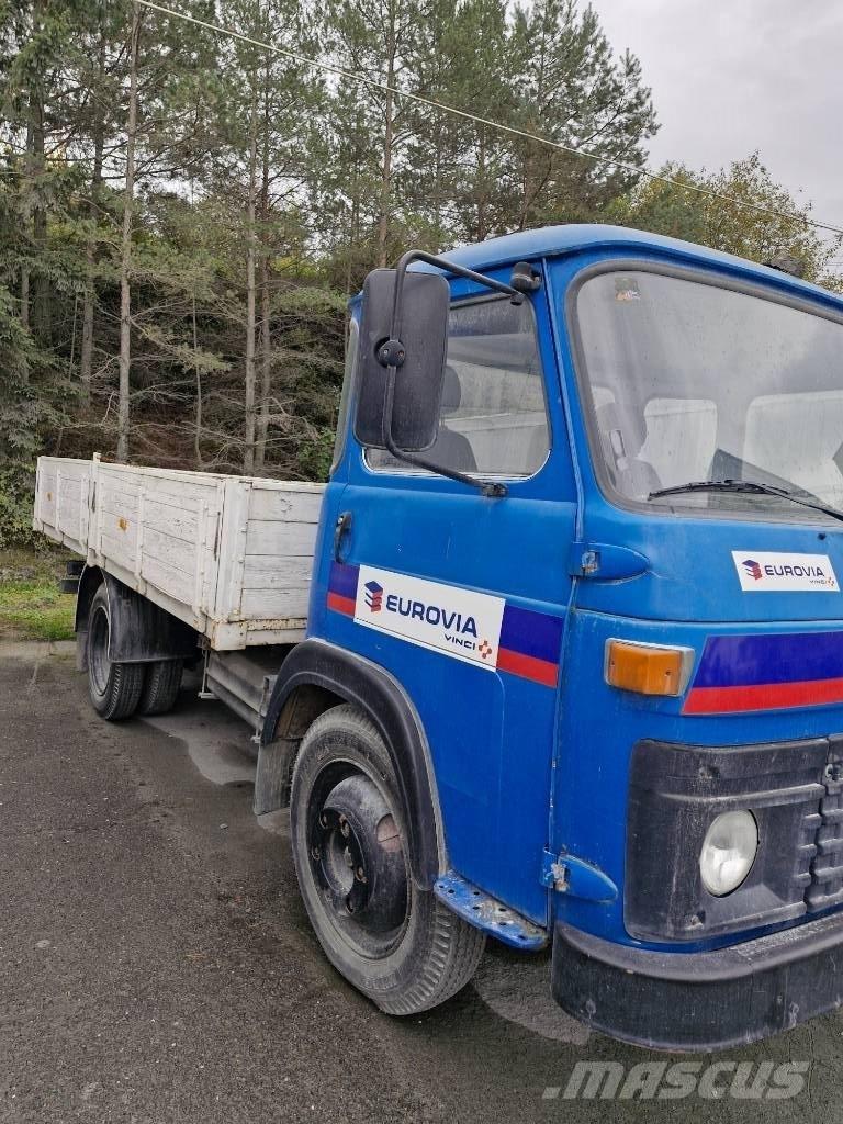 Avia 30N Lastbil med lad/Flatbed
