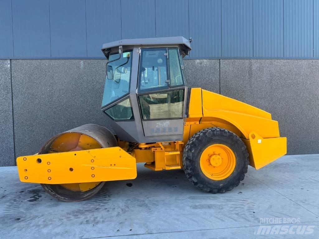 Dynapac CA 152 Enkelt tromle