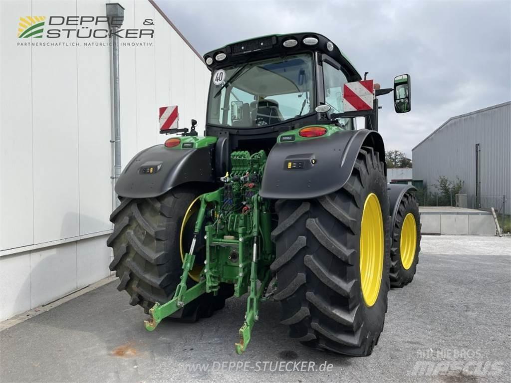 John Deere 6230R Traktorer