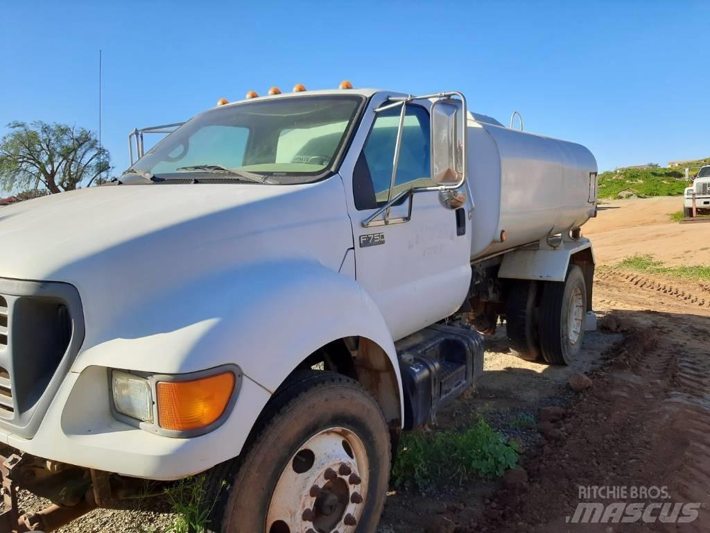 Ford F 750 Tankvogne - vand