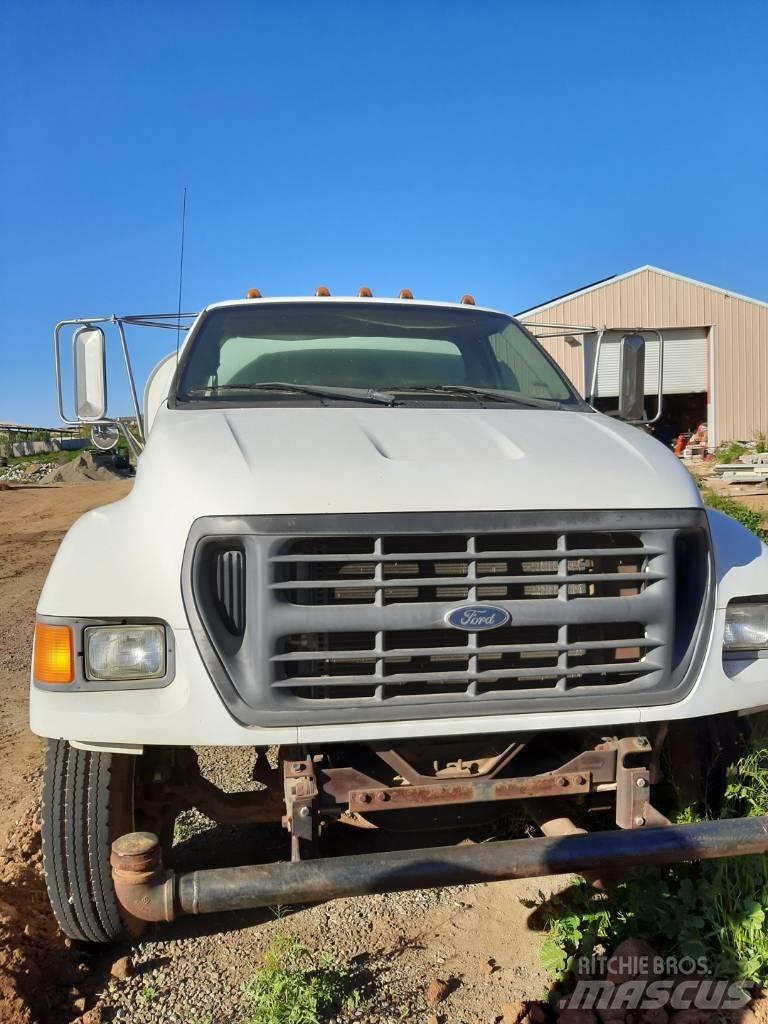 Ford F 750 Tankvogne - vand