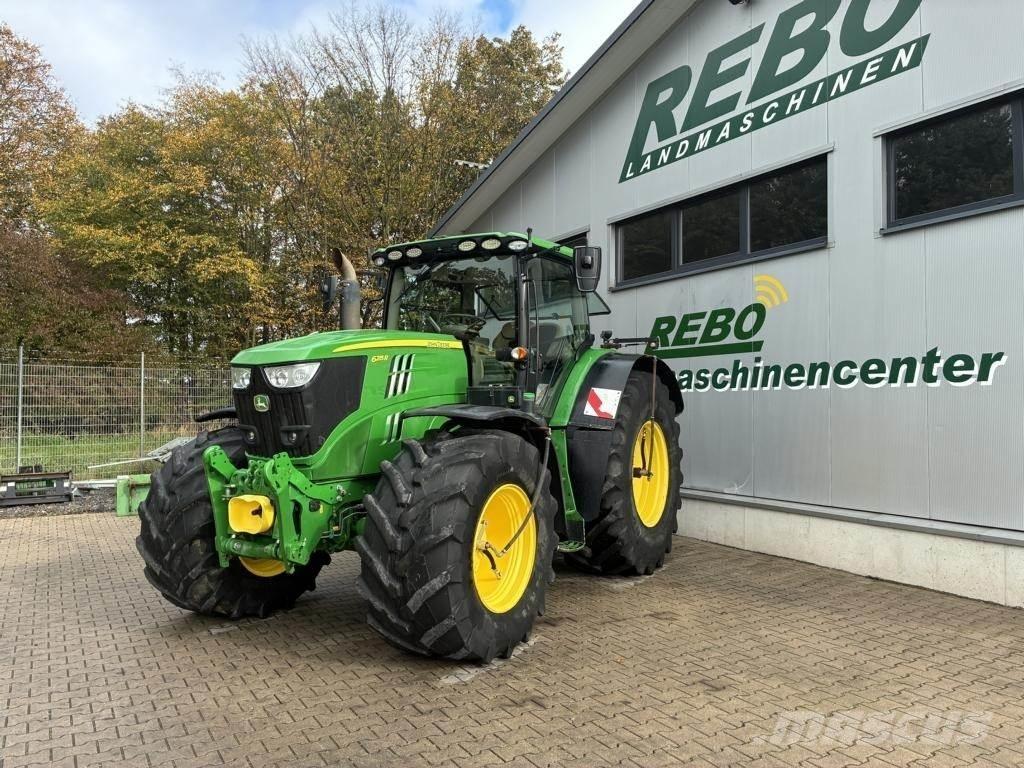 John Deere 6215R Traktorer