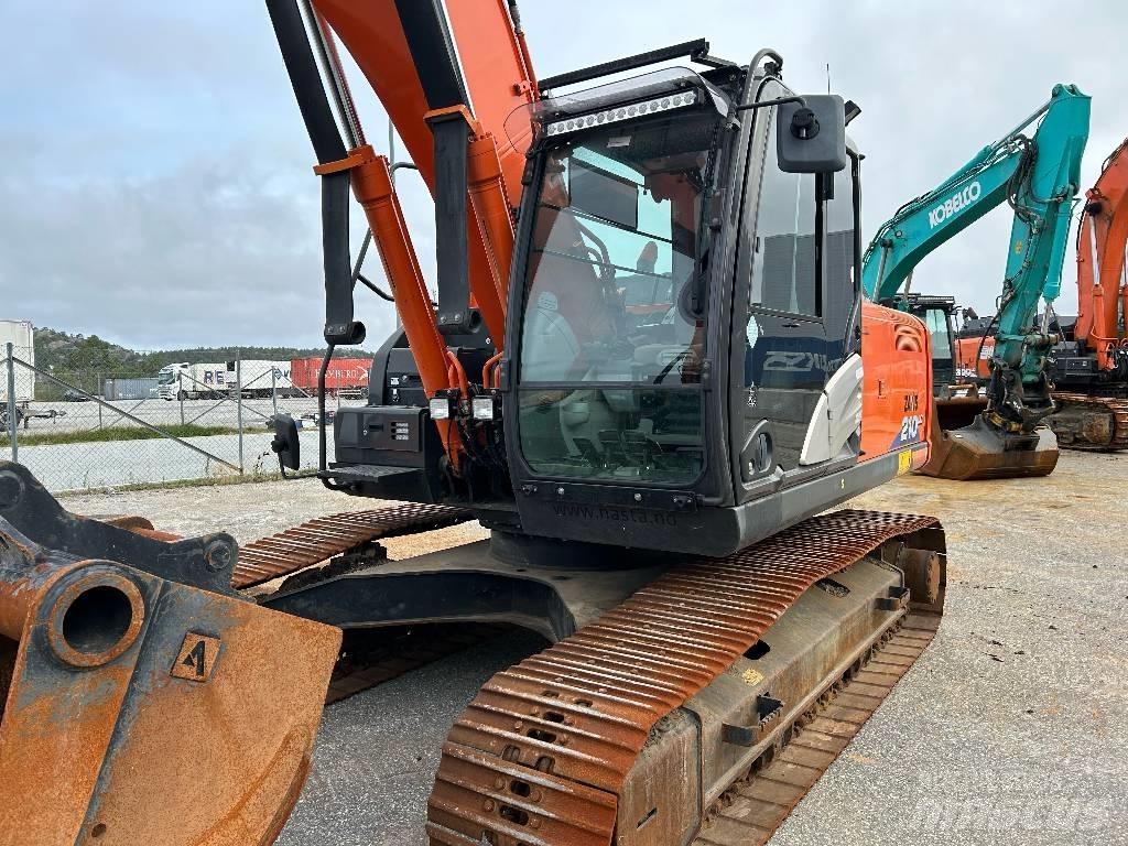Hitachi ZX 210 LC-6 Gravemaskiner på larvebånd