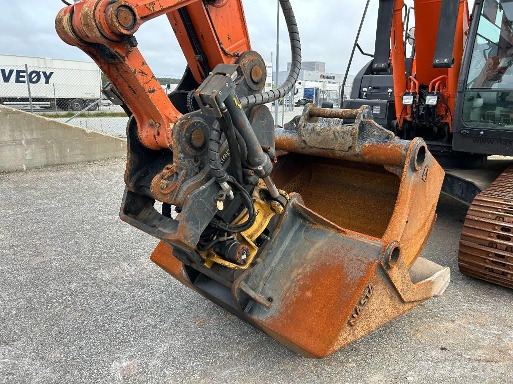 Hitachi ZX 210 LC-6 Gravemaskiner på larvebånd
