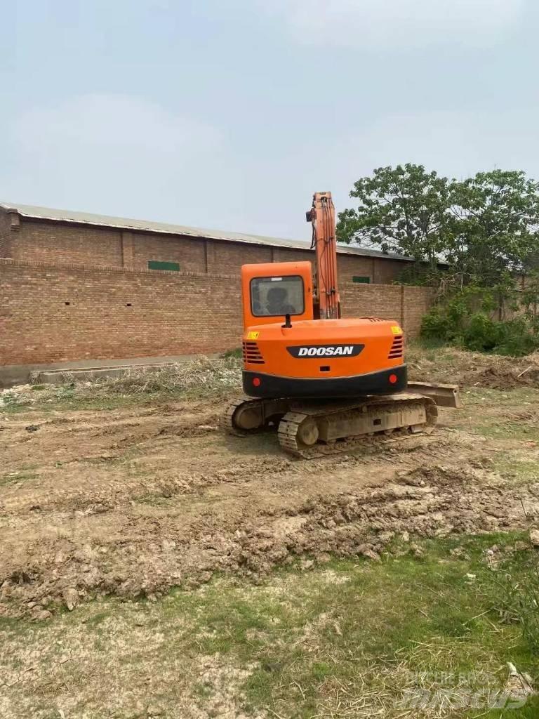 Doosan dx80-9C Gravemaskiner på larvebånd
