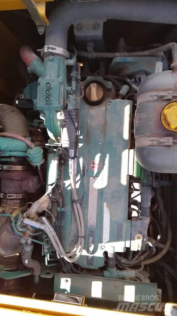 Volvo EC220DL Gravemaskiner på larvebånd