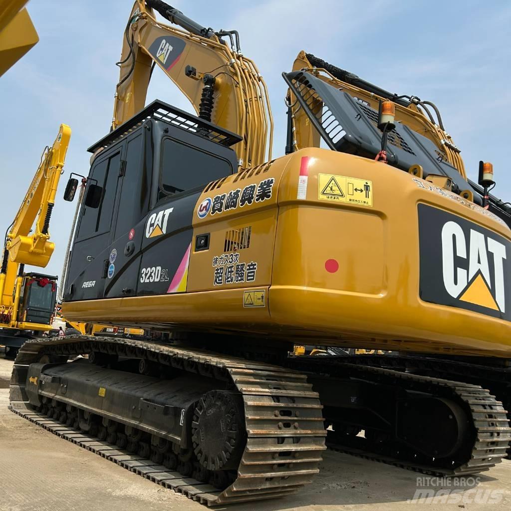 CAT 323D2L Gravemaskiner på larvebånd