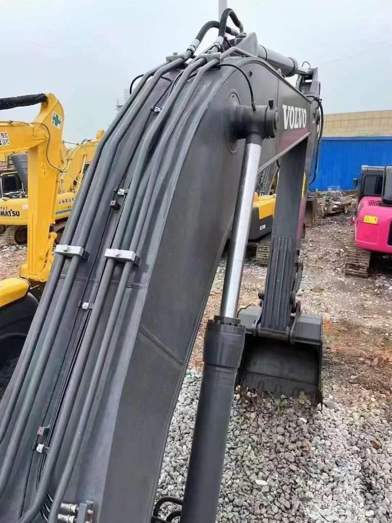 Volvo EC 240 Gravemaskiner på larvebånd