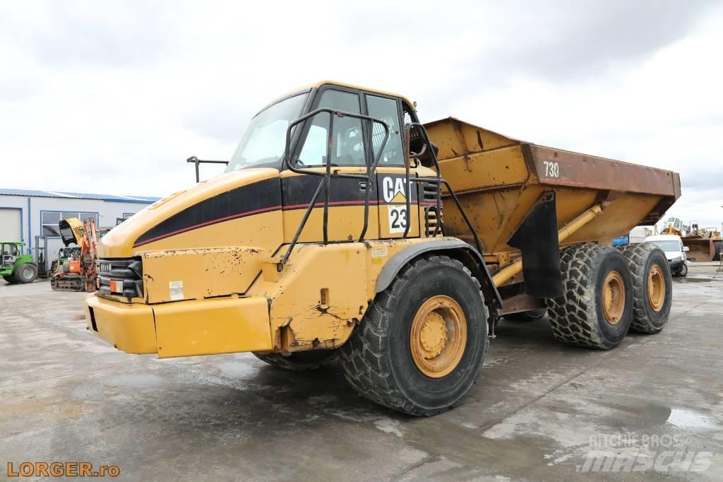 CAT 730 Terrængående lastbiler