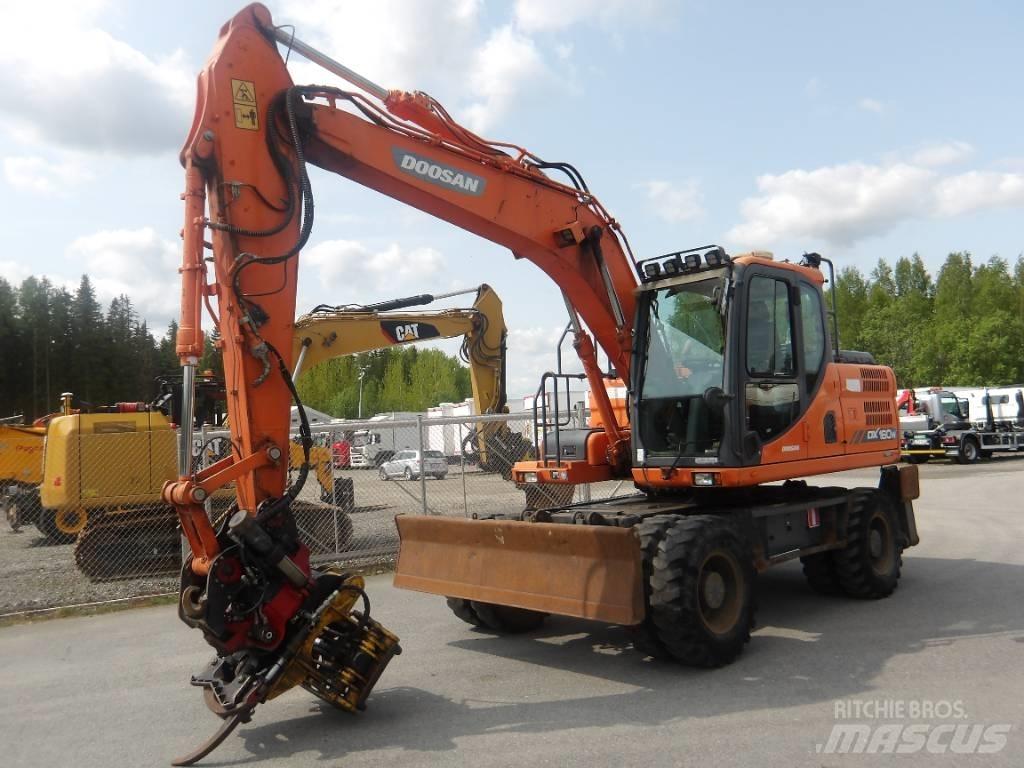 Doosan DX 160 W Gravemaskiner på hjul