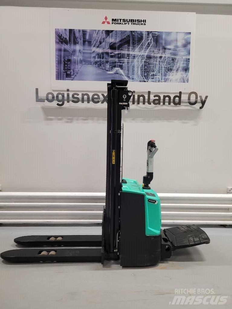 Mitsubishi SBP 12N2R Selvkørende stablere