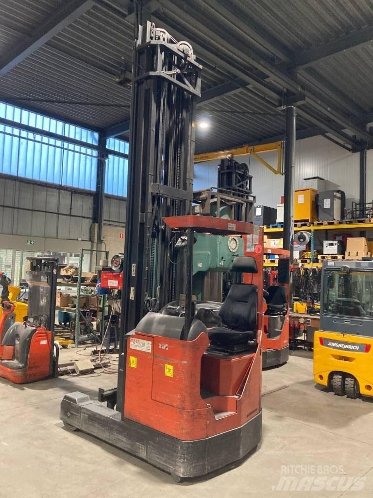 BT RRE-7 Reachtruck