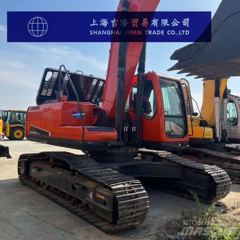 Doosan DX 300 Gravemaskiner på larvebånd