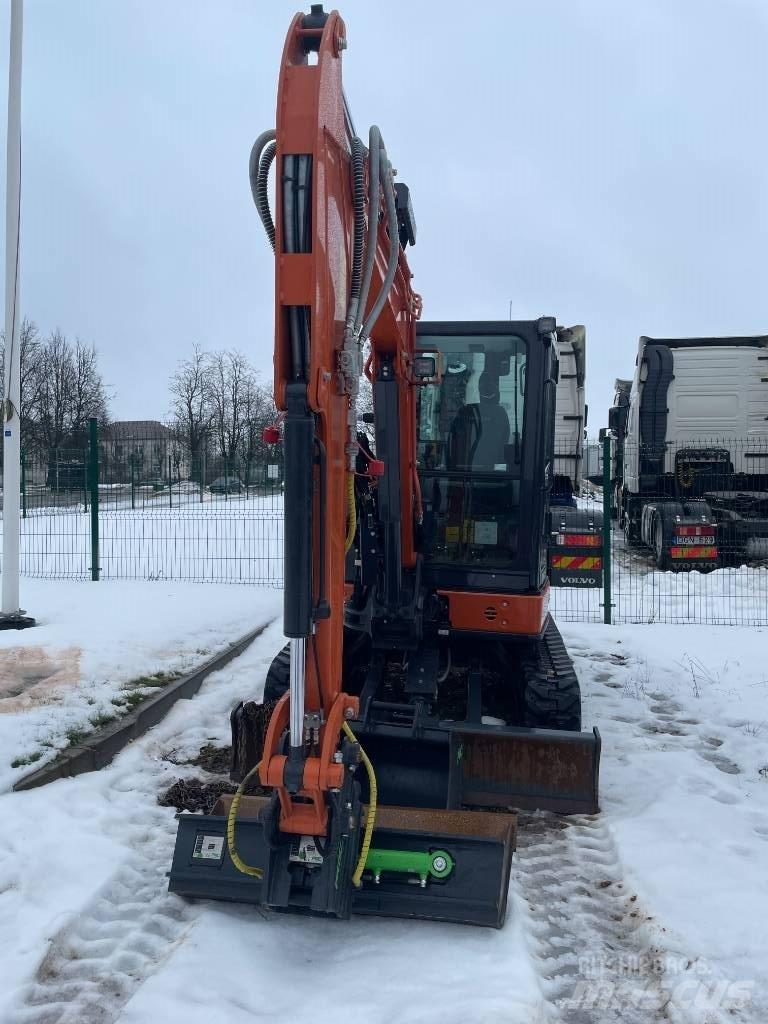 Hitachi ZX 38 U-6 Minigravemaskiner
