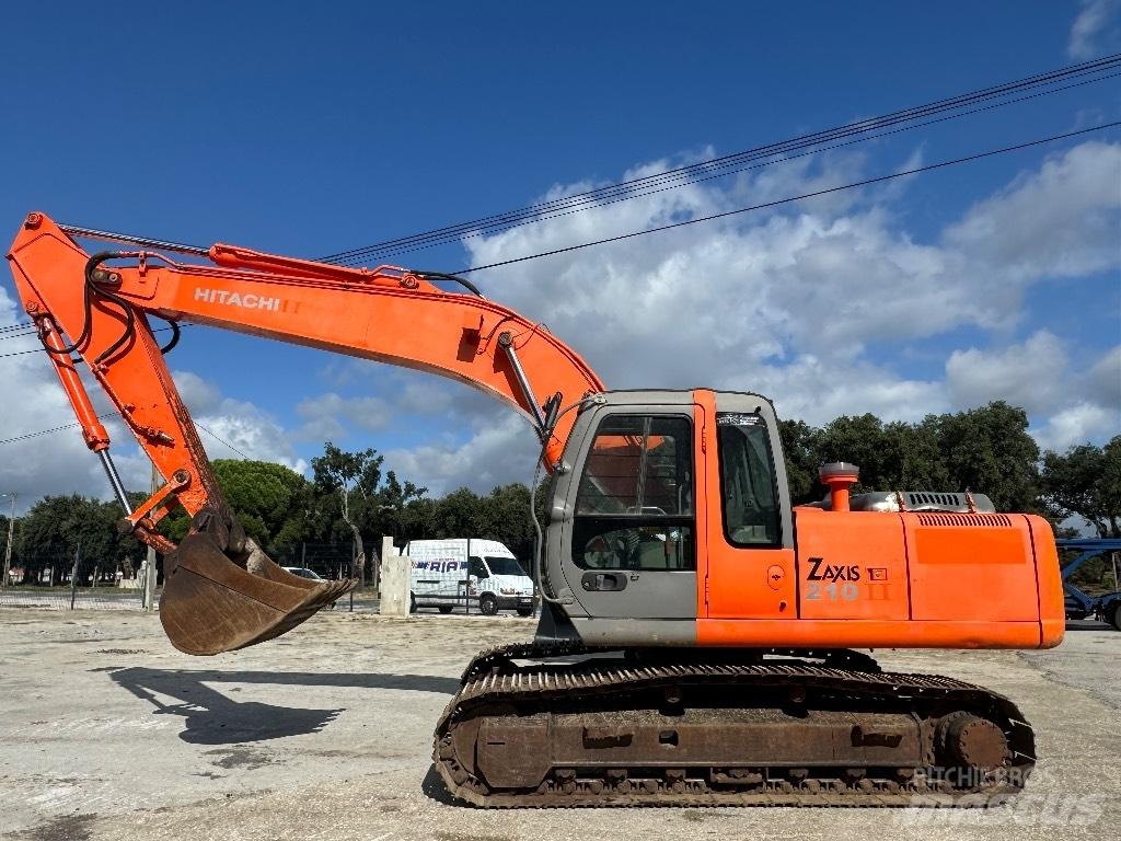 Hitachi ZX 210 Gravemaskiner på larvebånd