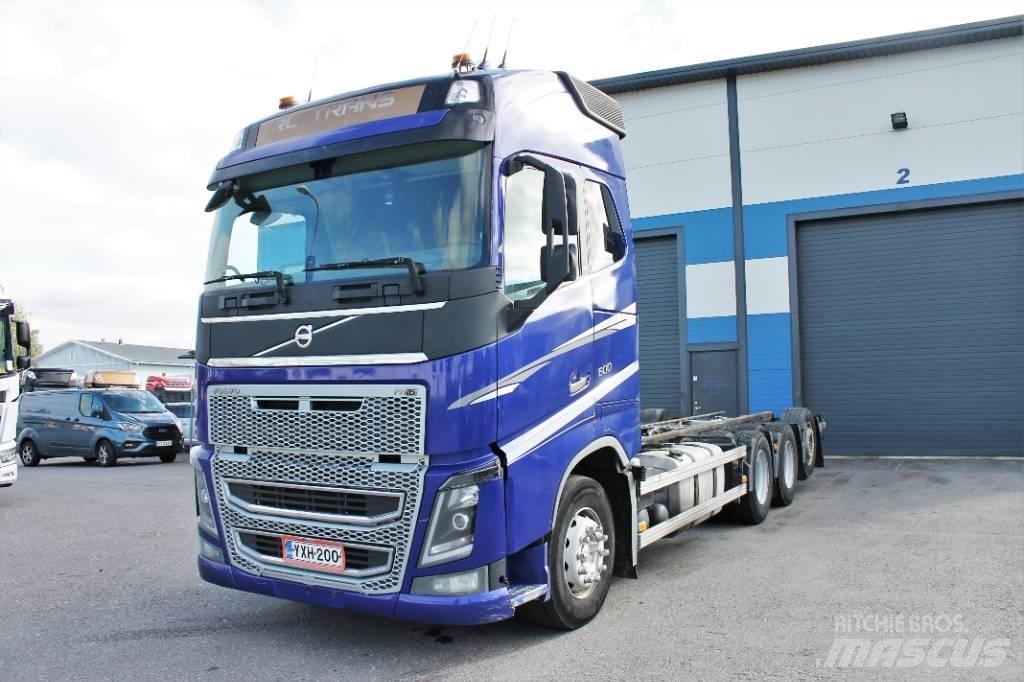 Volvo FH16 600  8x4*4 Chassis