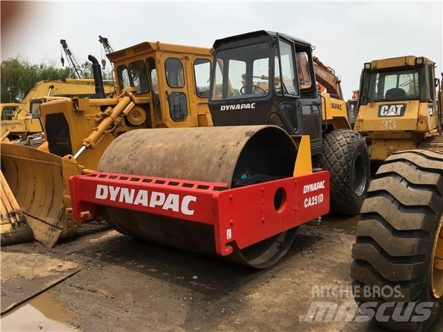 Dynapac CA251D Enkelt tromle