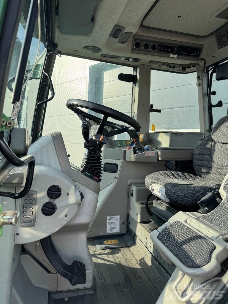 Fendt 820 Vario TMS Traktorer