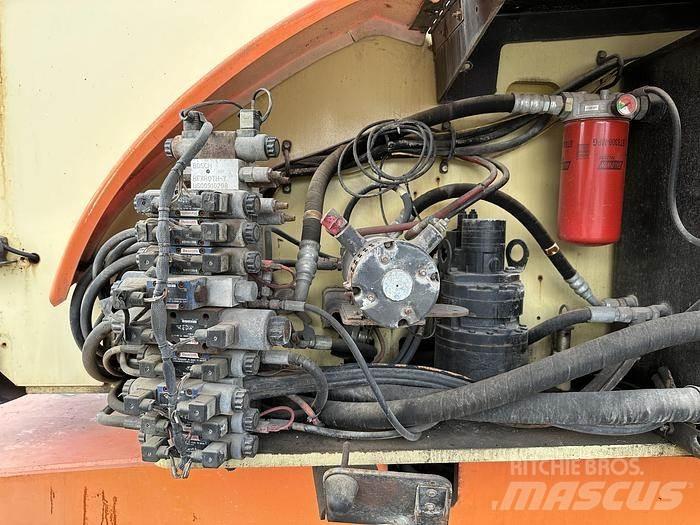 JLG 800AJ Bomlifte med knækarm