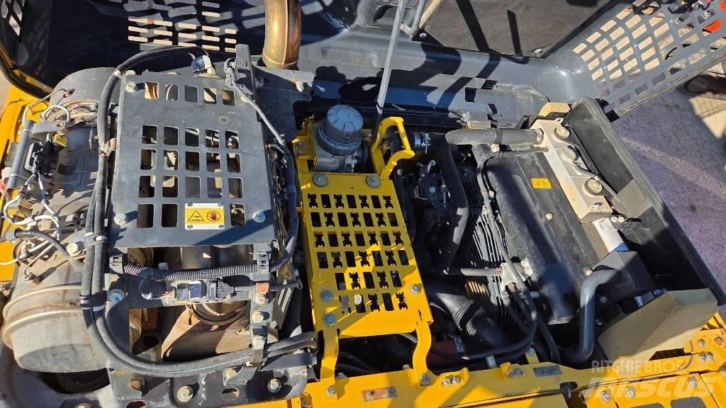 Komatsu PC 210 Gravemaskiner på larvebånd