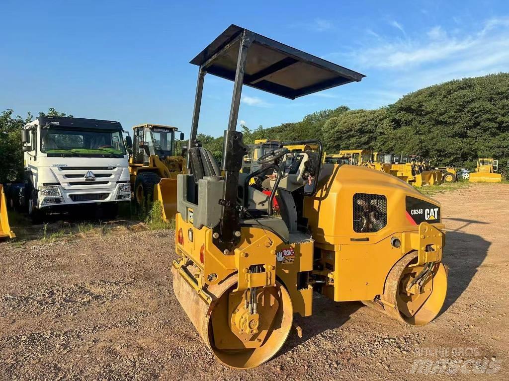 CAT CB 24 B Tvilling tromle