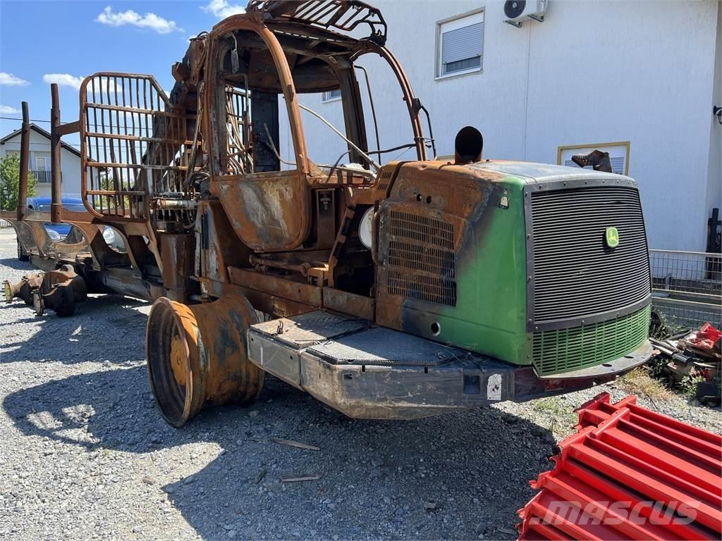 John Deere 1110E Udkørselsmaskiner
