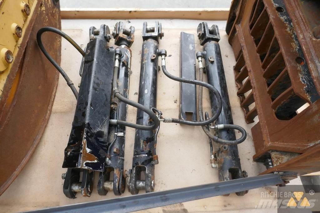 CAT 525D Grapple Transport – Andet