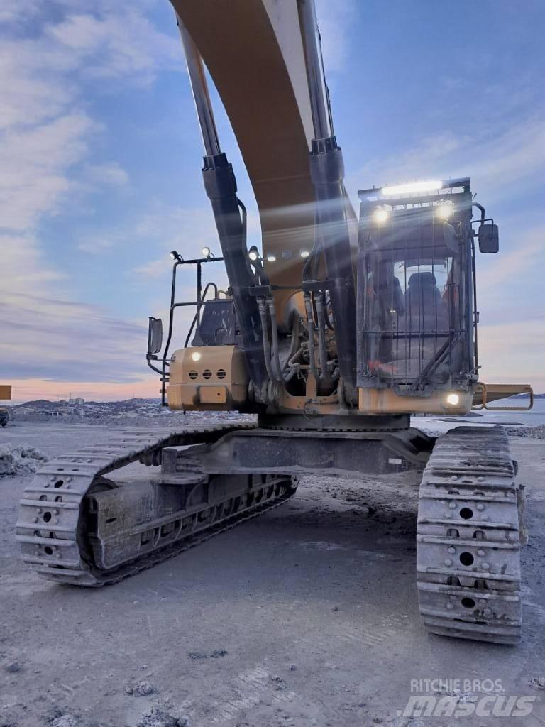 CAT 395 Gravemaskiner på larvebånd
