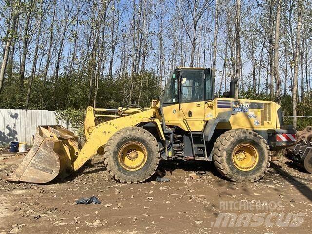 Komatsu WA320-5 Rendegravere