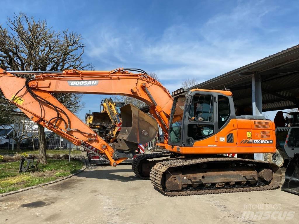 Doosan DX 180 LC-3 Gravemaskiner på larvebånd
