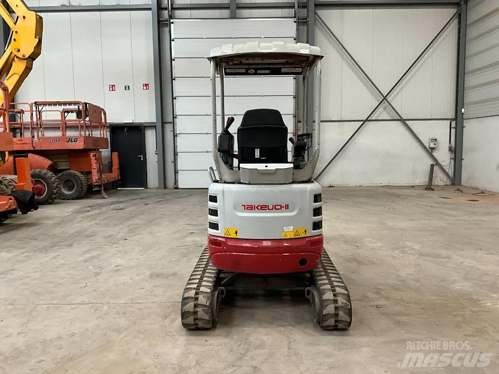 Takeuchi TB 215 R Minigravemaskiner