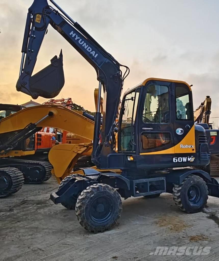 Hyundai R60W Gravemaskiner på hjul