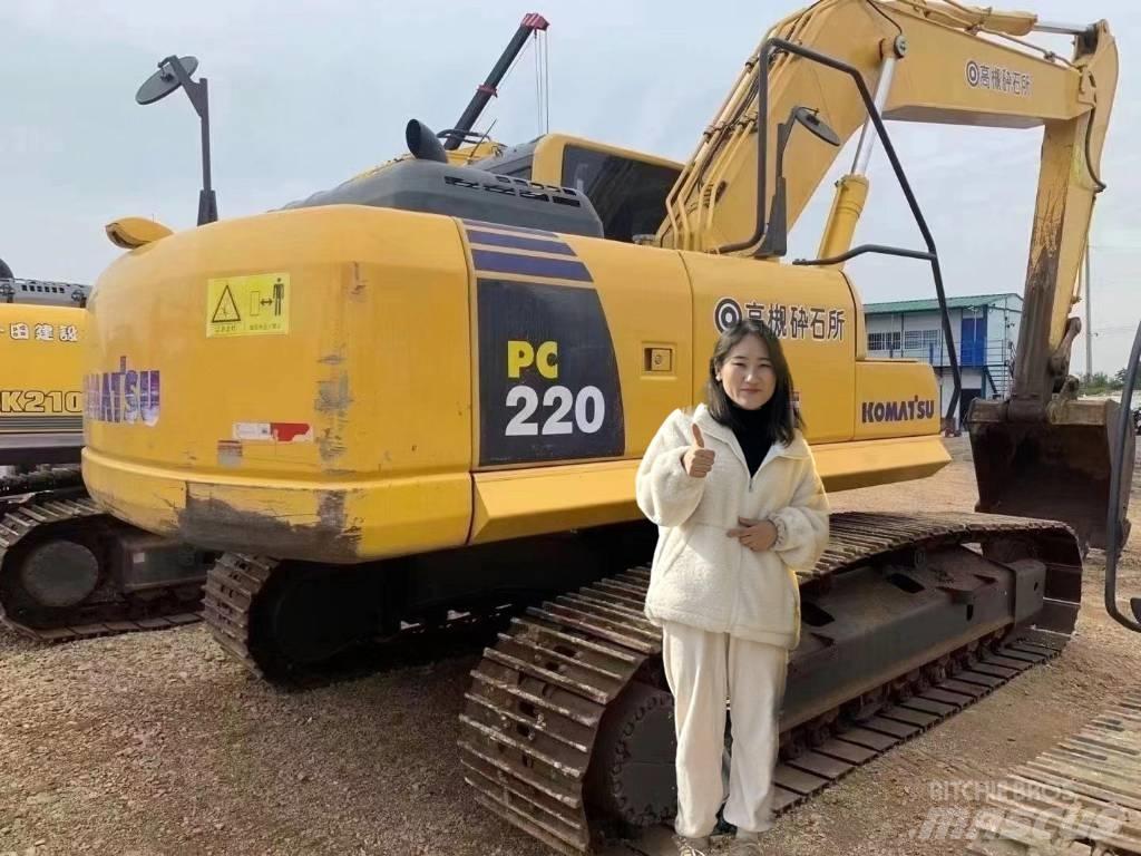 Komatsu PC 220-8 Gravemaskiner på larvebånd