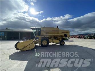 New Holland TX 34 Mejetærskere