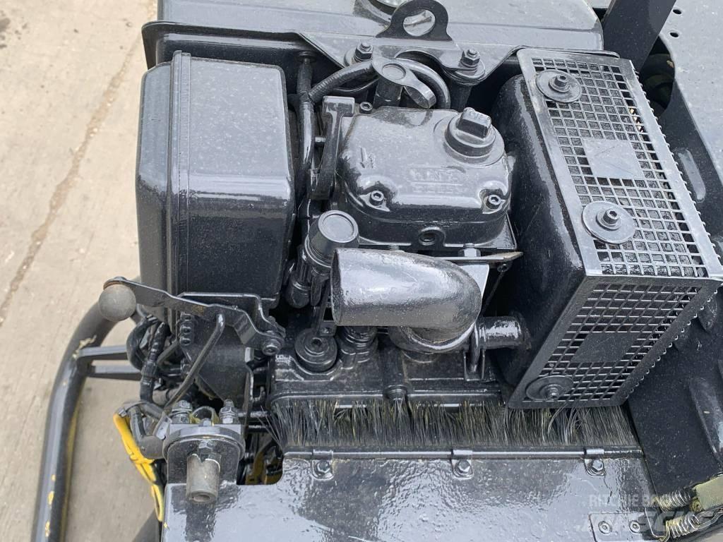 Mecalac MBR 71 Bugseret vibrationstromle