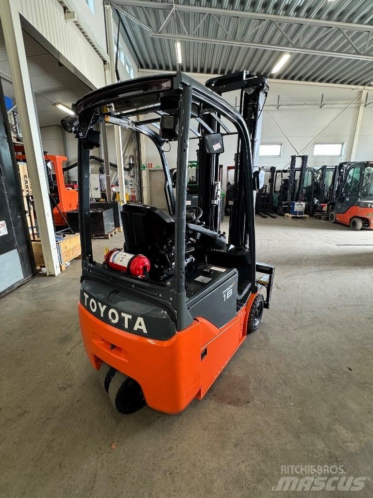 Toyota 8FBEK18T El gaffeltrucks