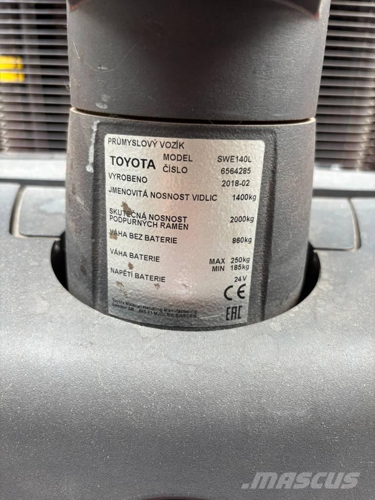 Toyota SWE140L Selvkørende stablere