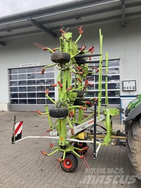 CLAAS Volto 1100 River og høvendere