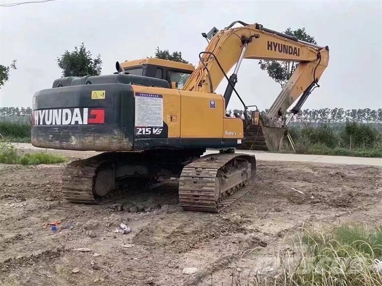 Hyundai R215VS Gravemaskiner på larvebånd