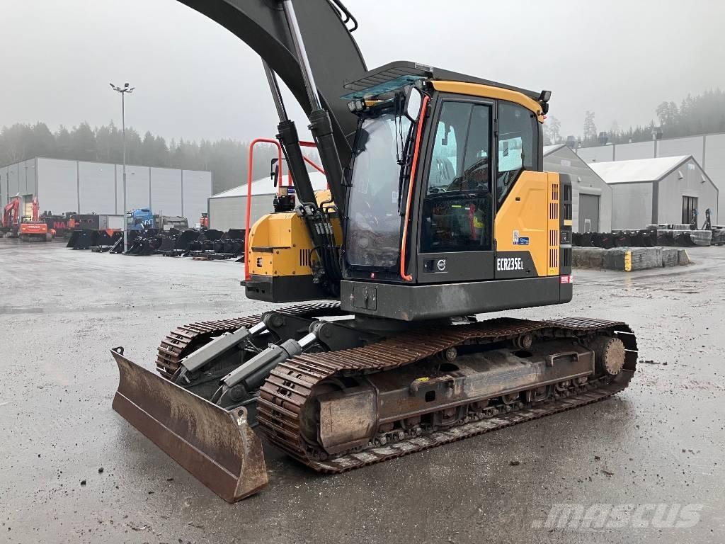 Volvo ECR235EL Blade Gravemaskiner på larvebånd
