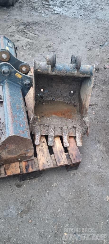 Hyundai R25Z-9AK Minigravemaskiner