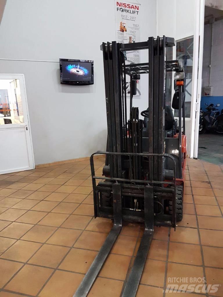 Nissan N01 El gaffeltrucks