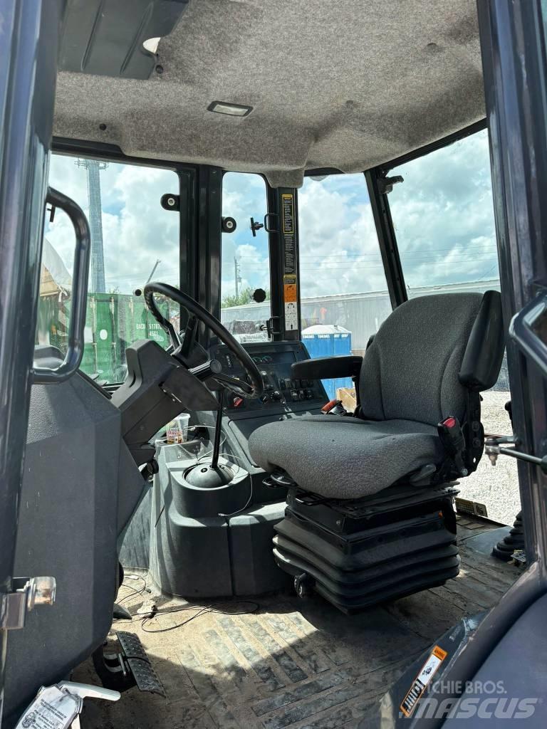 DEERE 310L EP Rendegravere