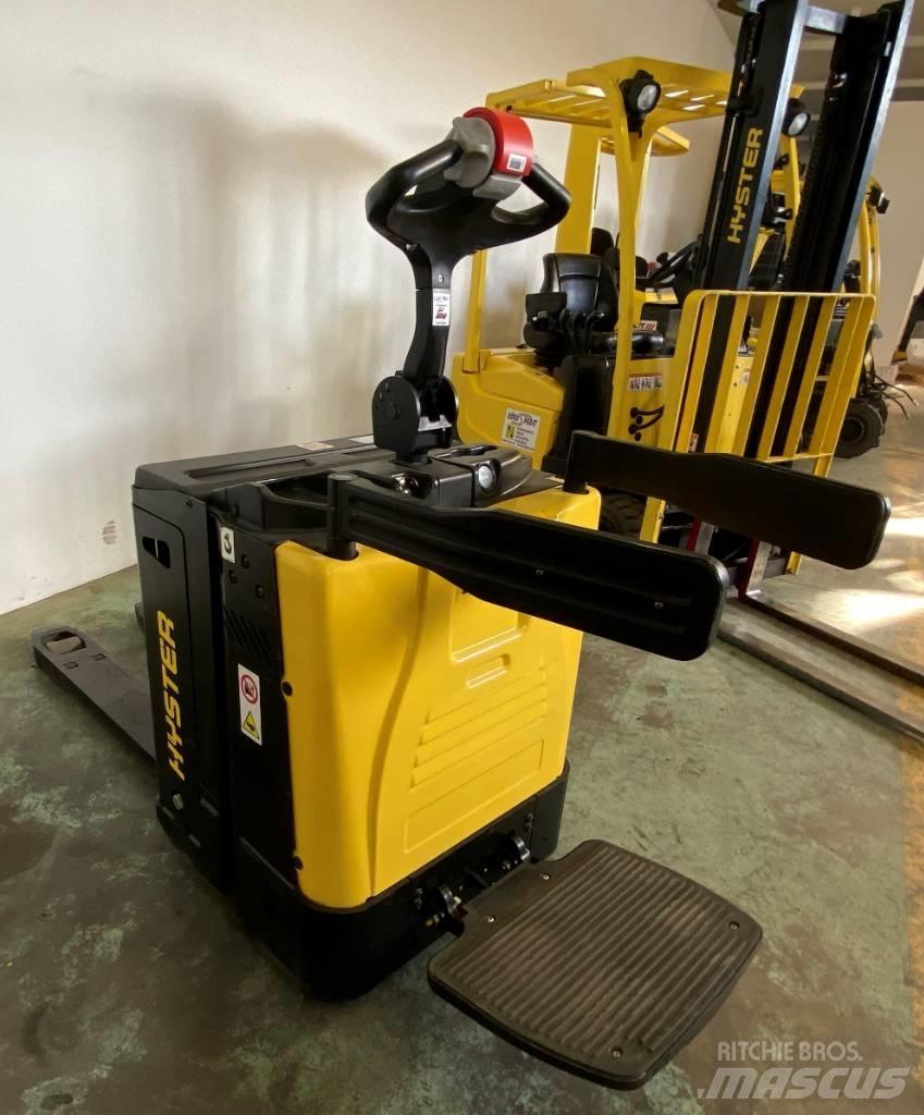 Hyster P2.0S FBW Gaffelstabler med gående fører
