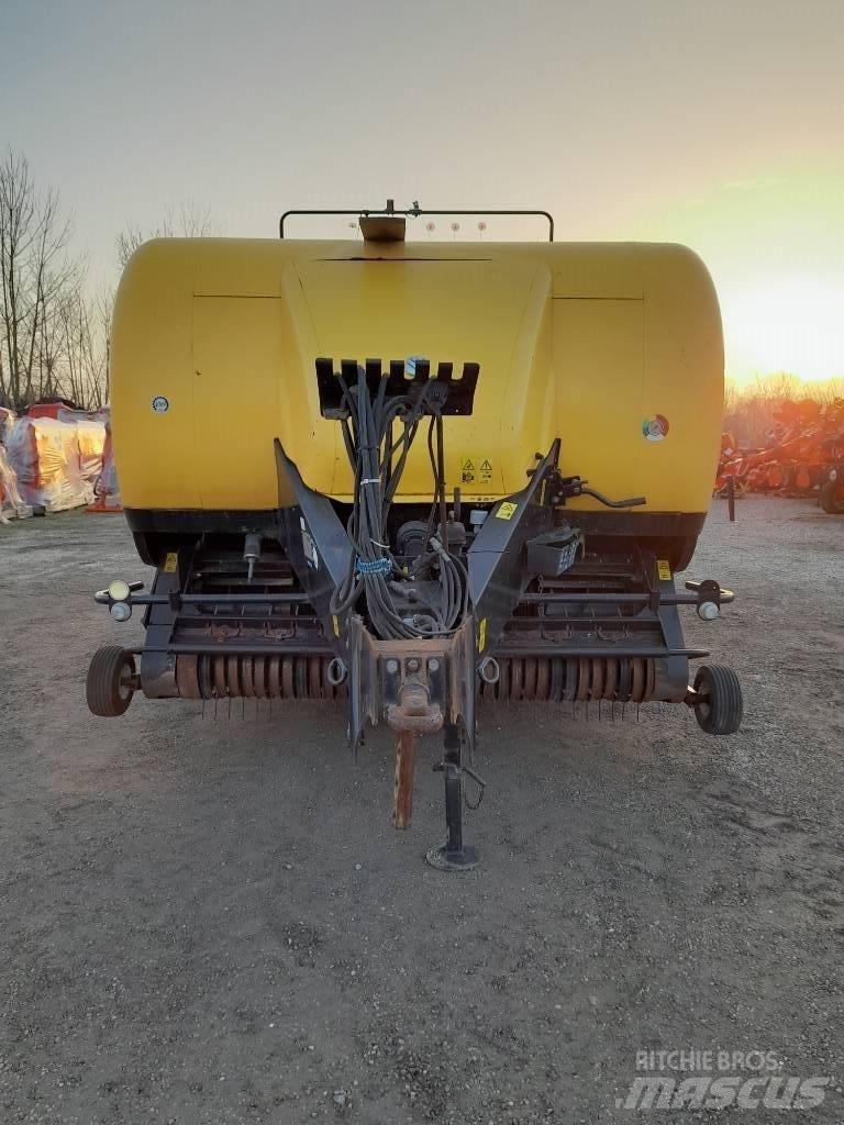 New Holland BB 9080 Rundballe-pressere